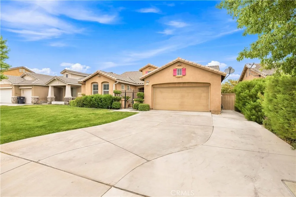 3031 Desert Moon Avenue Rosamond, CA 93560