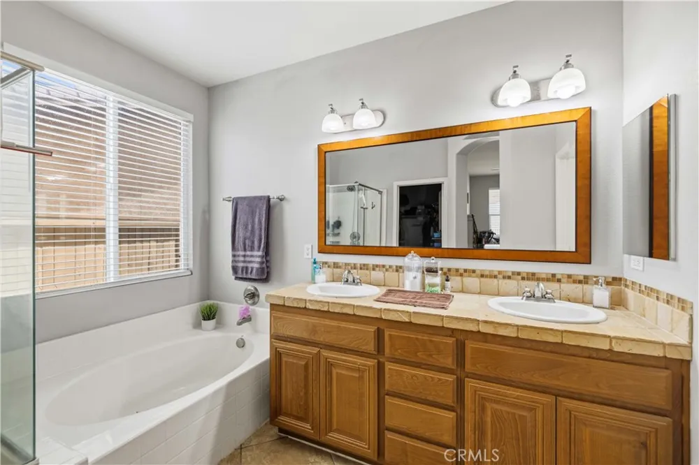 3031 Desert Moon Avenue Rosamond, CA 93560