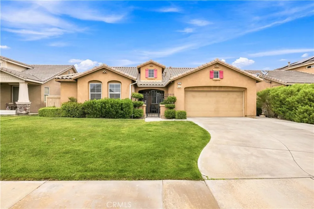 3031 Desert Moon Avenue Rosamond, CA 93560