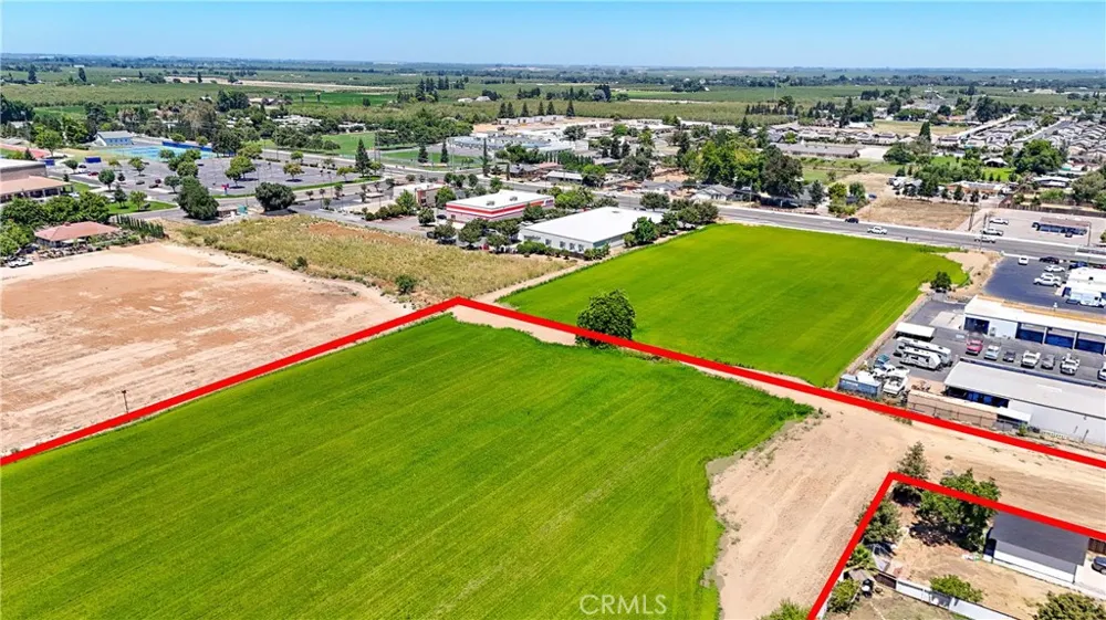 199 S Pasadena Waterford, CA 95386