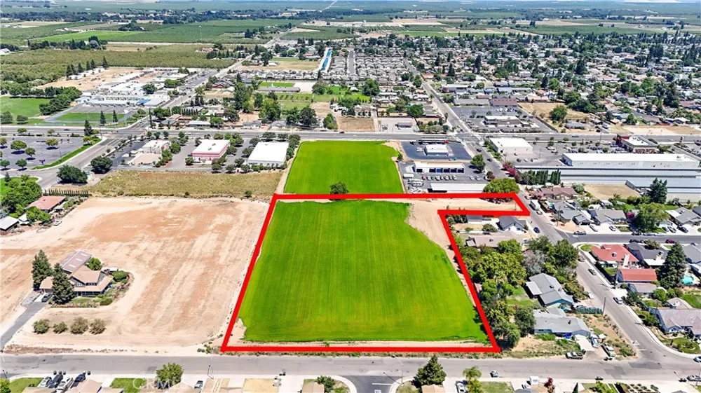 199 S Pasadena Waterford, CA 95386