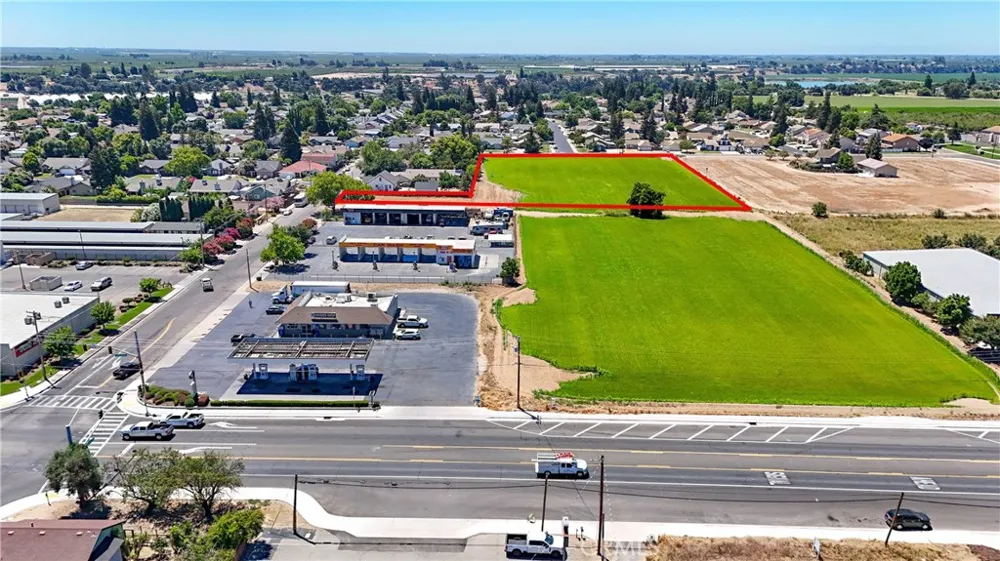 199 S Pasadena Waterford, CA 95386
