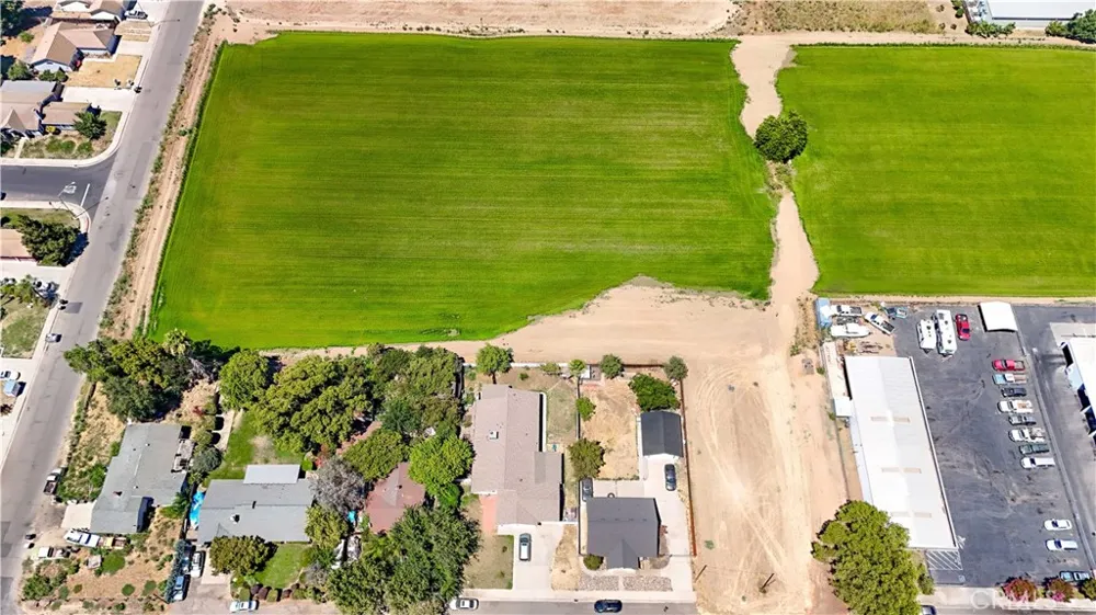 199 S Pasadena Waterford, CA 95386