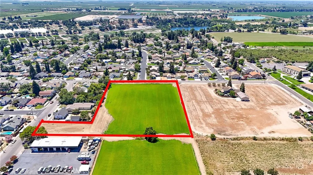 199 S Pasadena Waterford, CA 95386