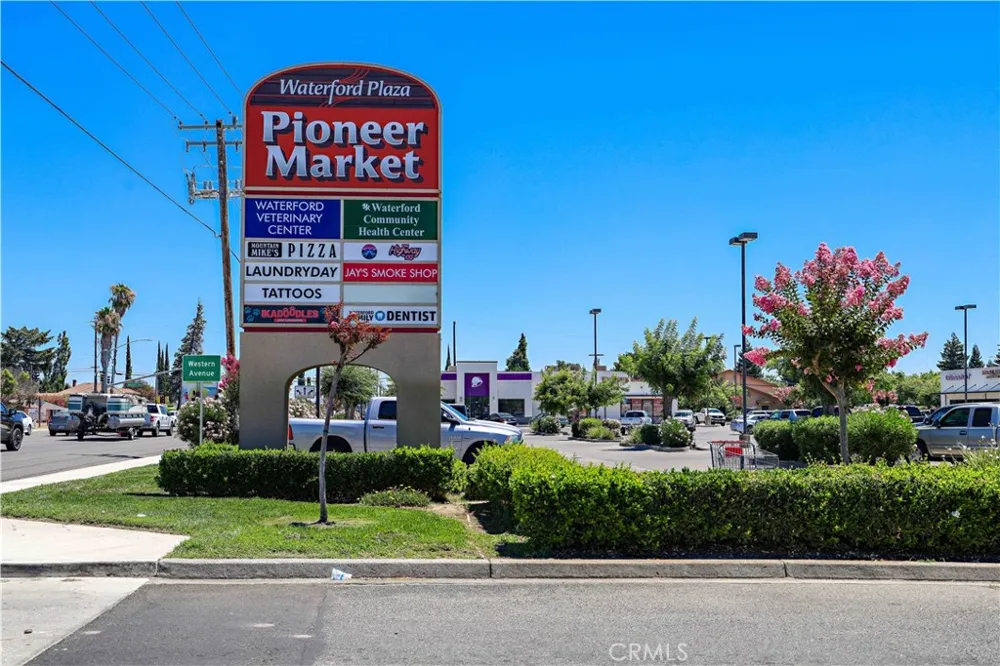 199 S Pasadena Waterford, CA 95386