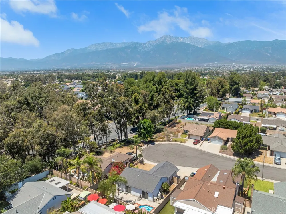 12559 Daphne Drive Rancho Cucamonga, CA 91739