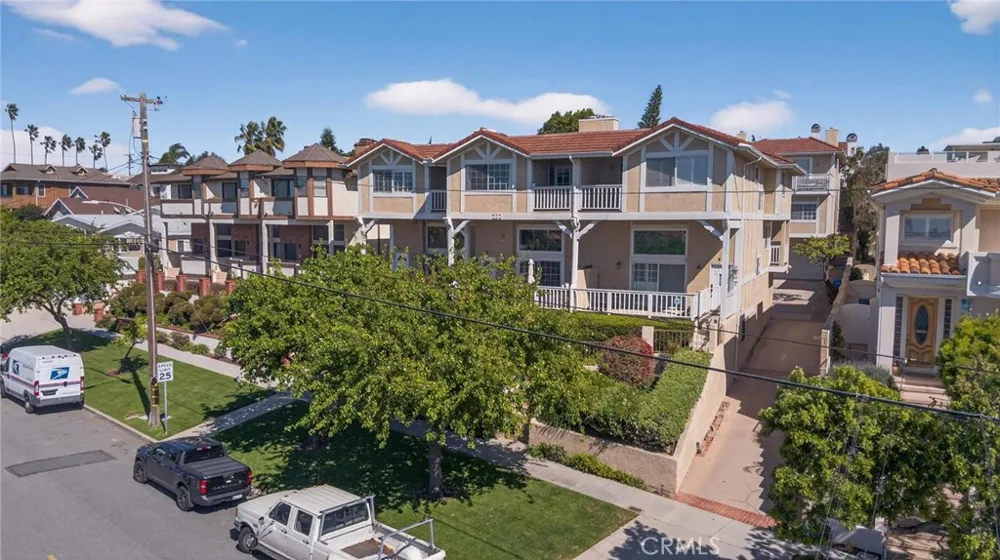 222 S Guadalupe Avenue #1 Redondo Beach, CA 90277