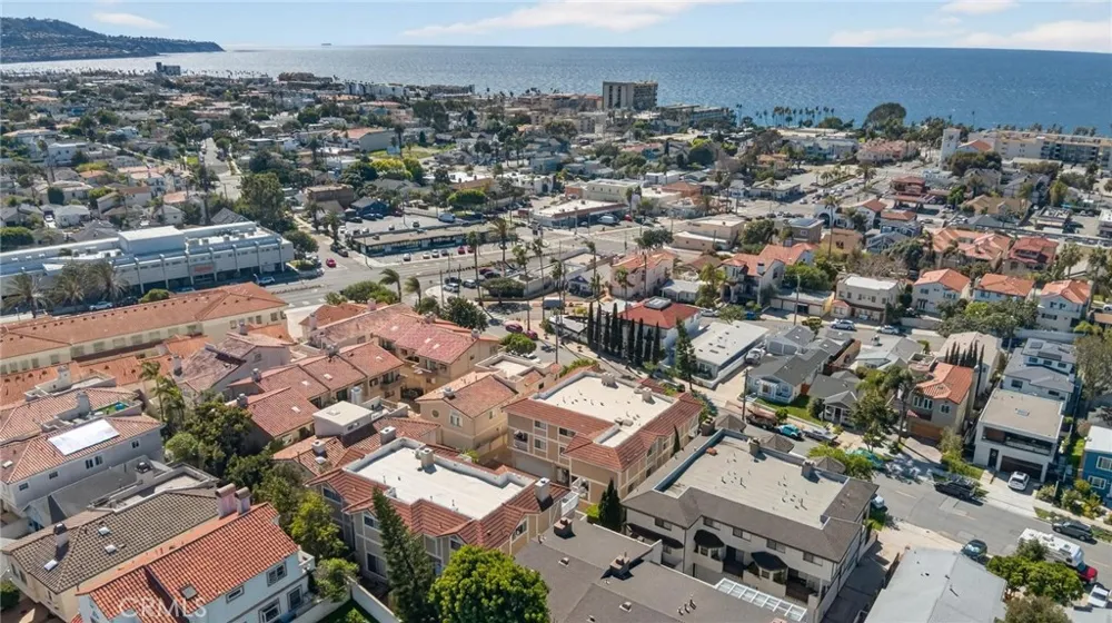 222 S Guadalupe Avenue #1 Redondo Beach, CA 90277