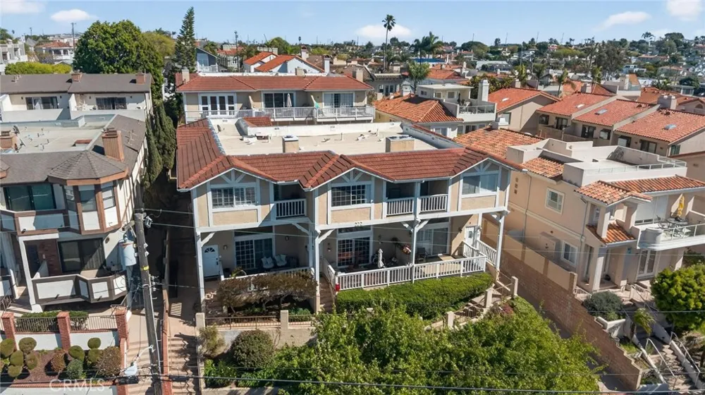 222 S Guadalupe Avenue #1 Redondo Beach, CA 90277