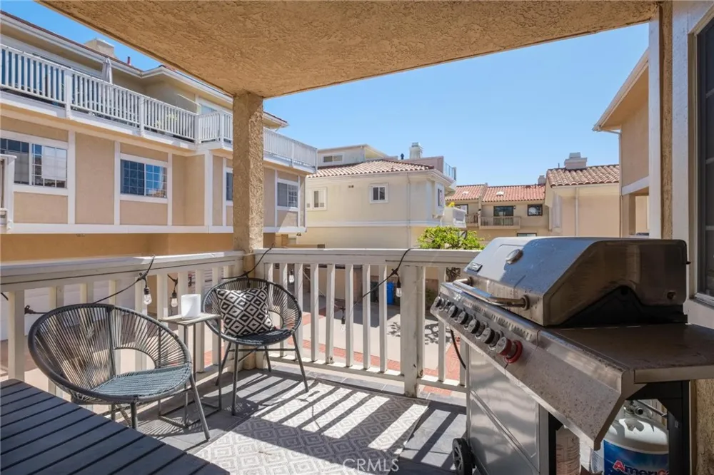 222 S Guadalupe Avenue #1 Redondo Beach, CA 90277