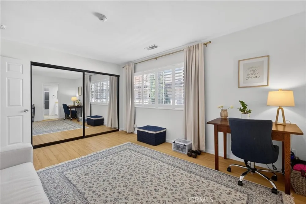 222 S Guadalupe Avenue #1 Redondo Beach, CA 90277