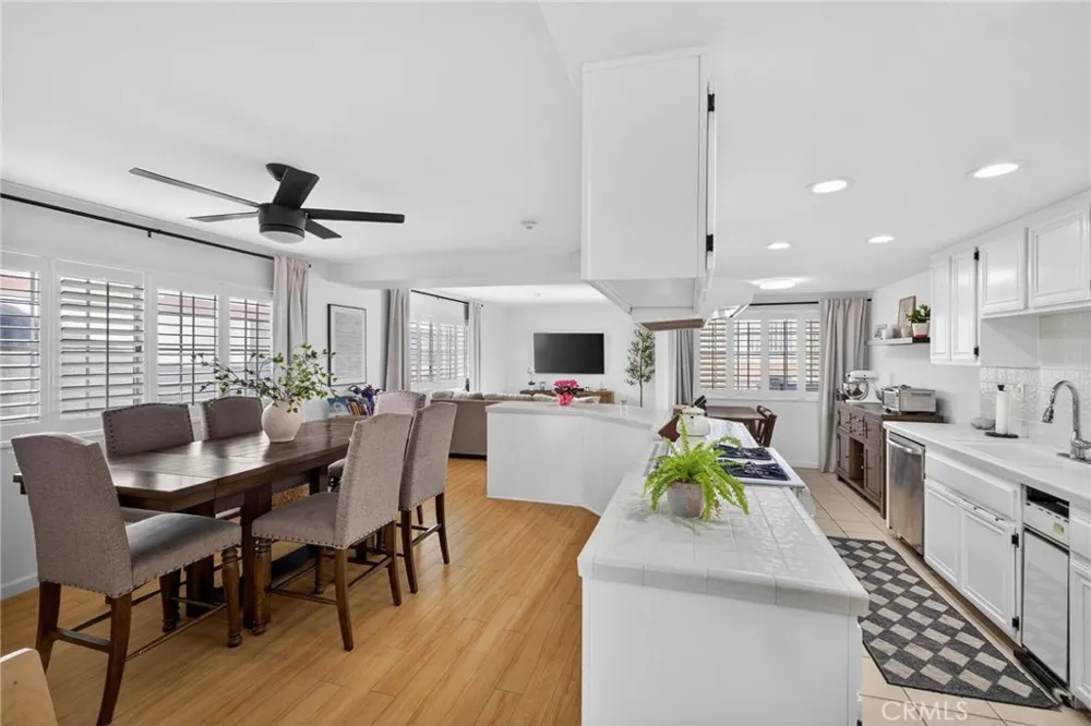 222 S Guadalupe Avenue #1 Redondo Beach, CA 90277