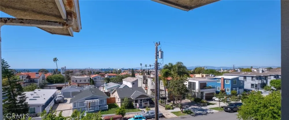 222 S Guadalupe Avenue #1 Redondo Beach, CA 90277
