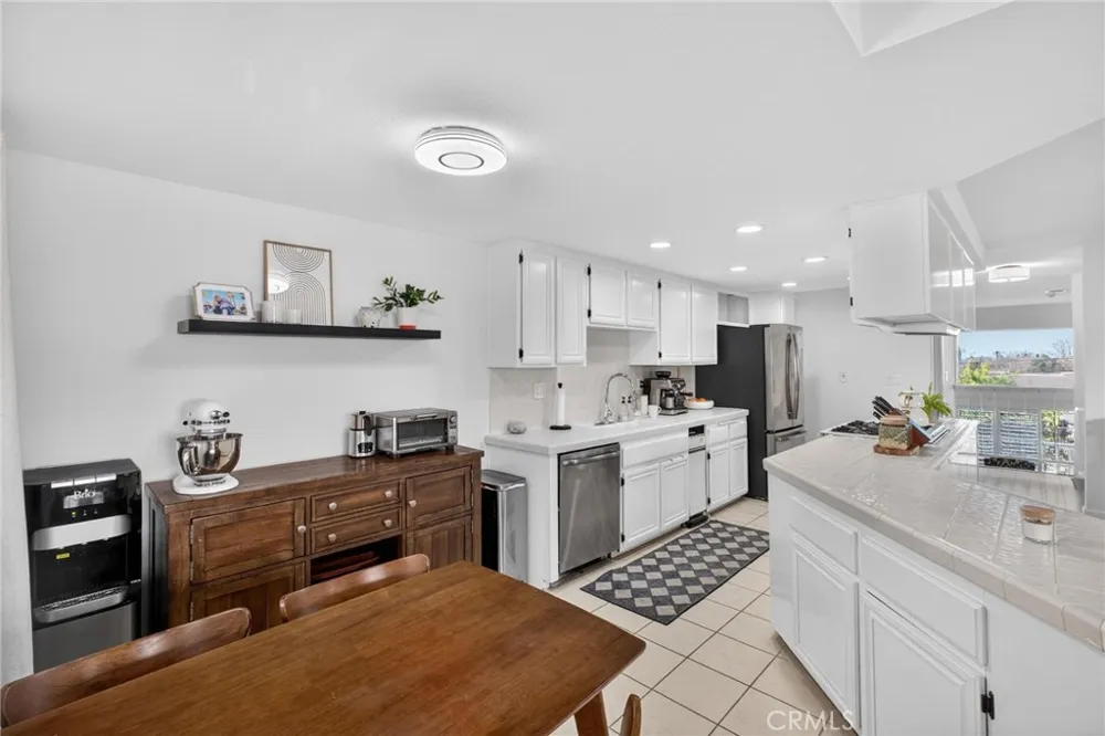 222 S Guadalupe Avenue #1 Redondo Beach, CA 90277