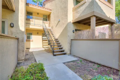 1116 W Blaine #203