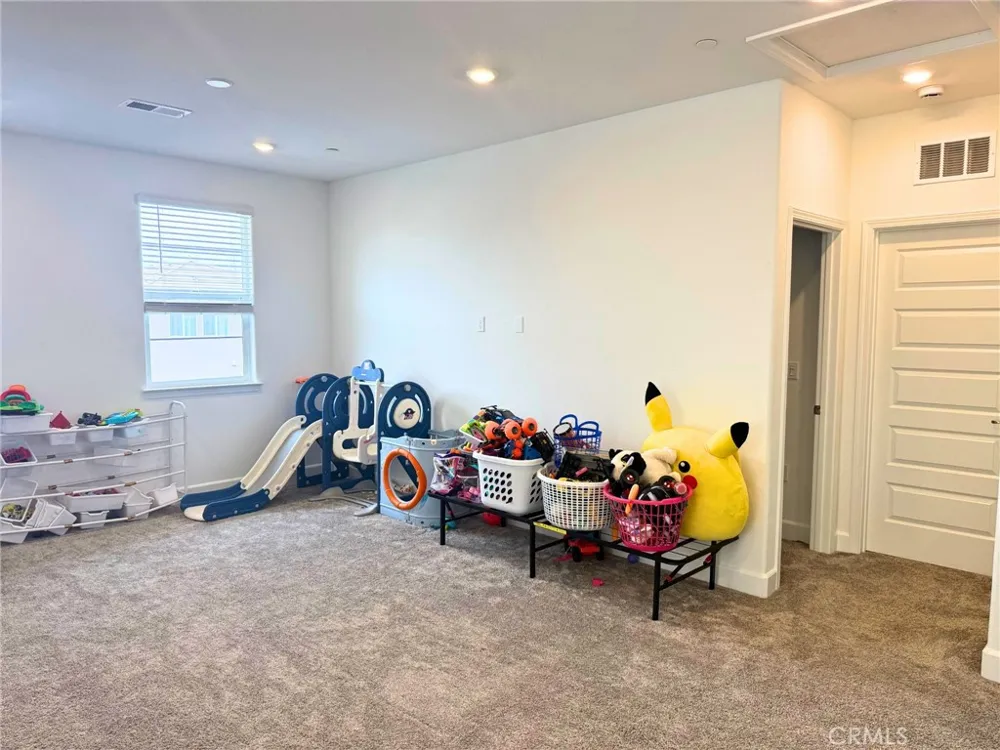 1064 Caraballo Roseville, CA 95747