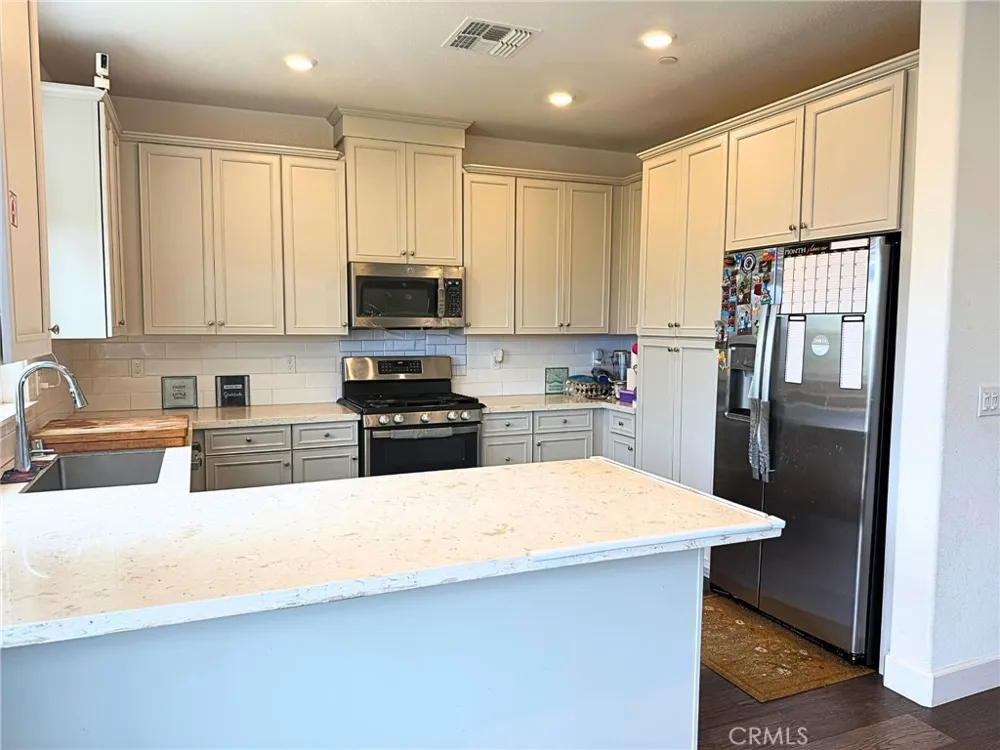 1064 Caraballo Roseville, CA 95747