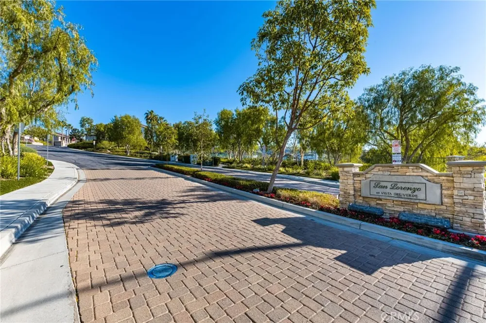 18942 Bold Ruler Yorba Linda, CA 92886