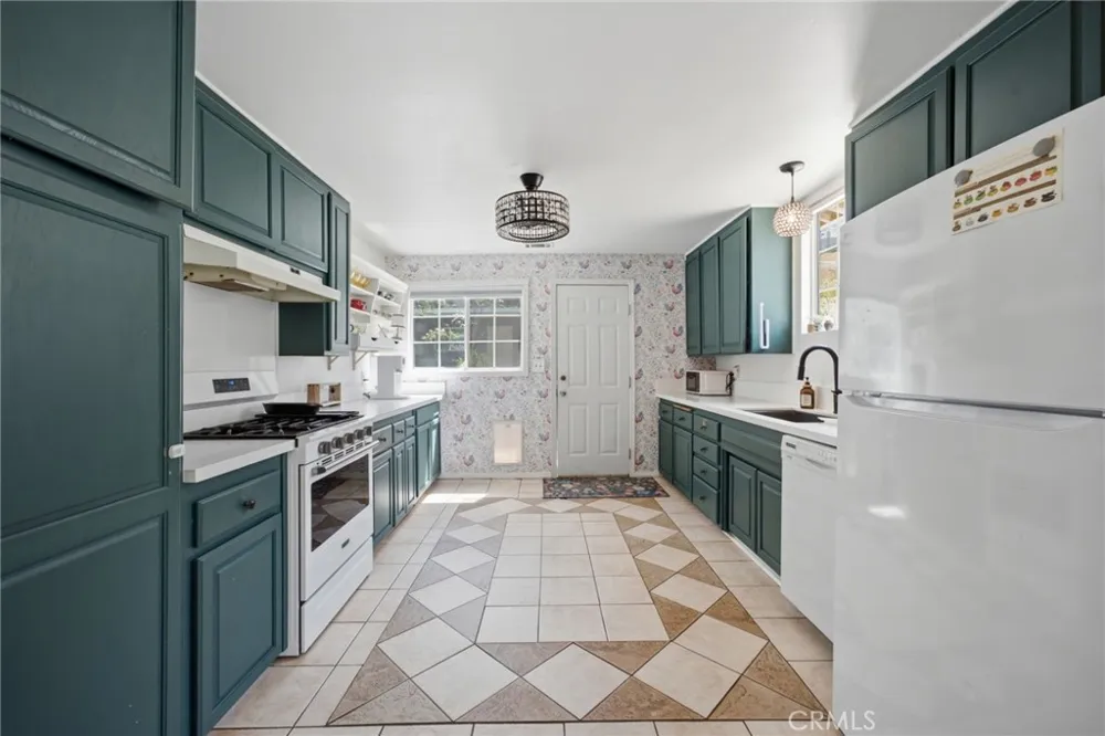 2575 Hillside Avenue Norco, CA 92860