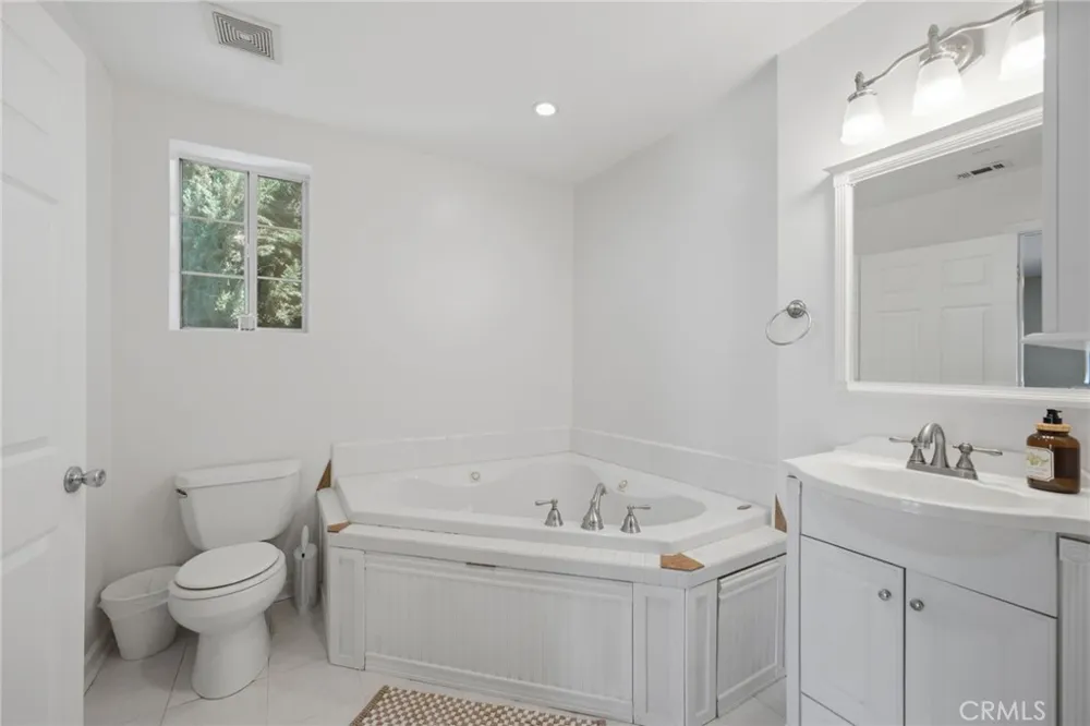 2575 Hillside Avenue Norco, CA 92860