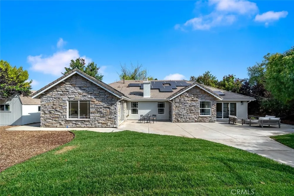 3371 Via Del Sueno Atascadero, CA 93422