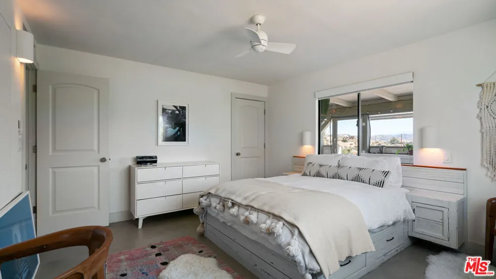 2900 Roadrunner Pioneertown, CA 92268