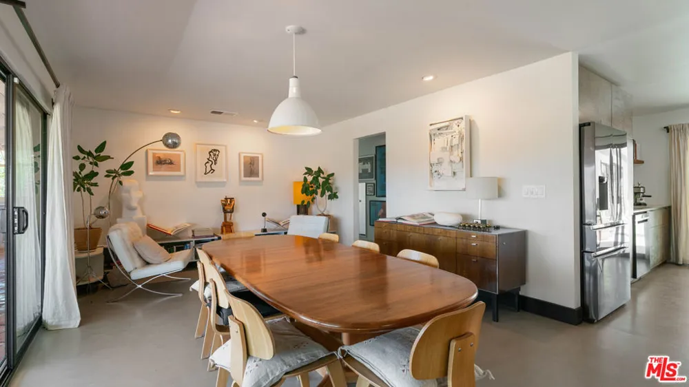 2900 Roadrunner Pioneertown, CA 92268