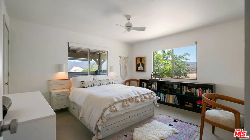 2900 Roadrunner Pioneertown, CA 92268
