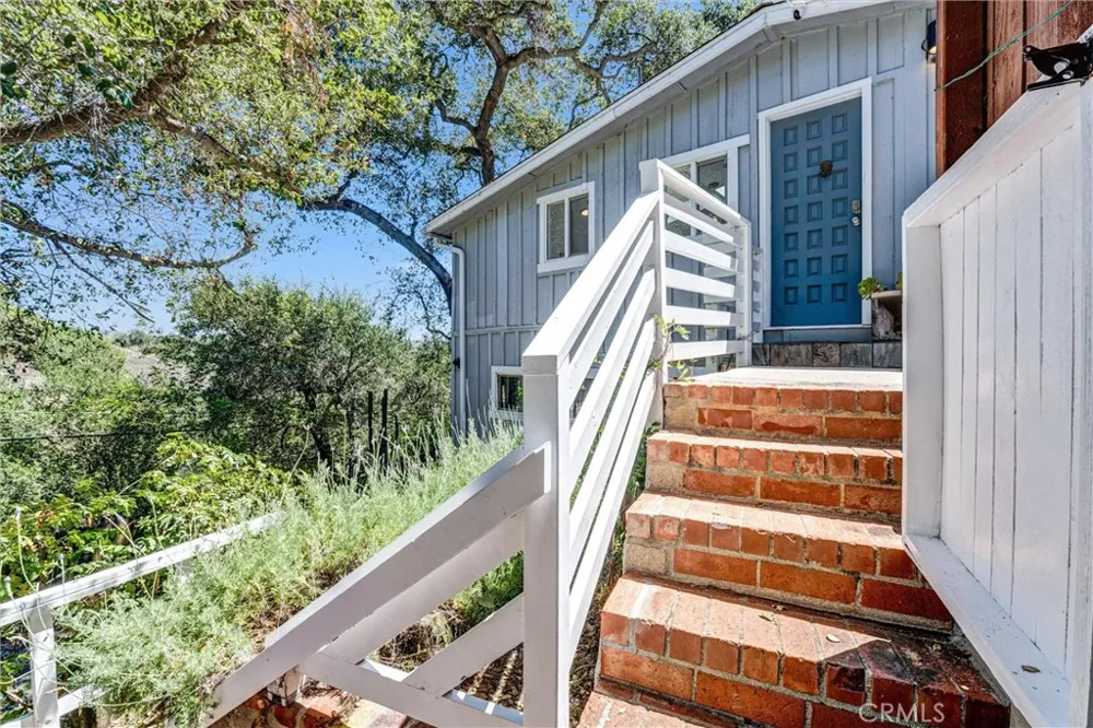 21936 Canon Drive Topanga, CA 90290