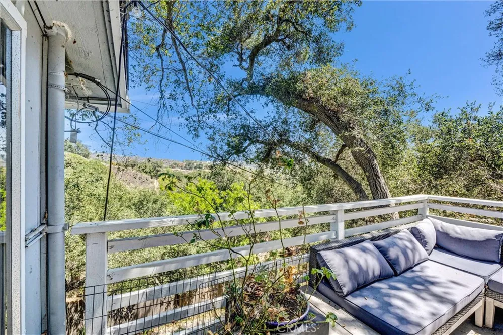 21936 Canon Drive Topanga, CA 90290