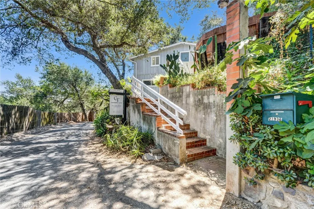 21936 Canon Drive Topanga, CA 90290