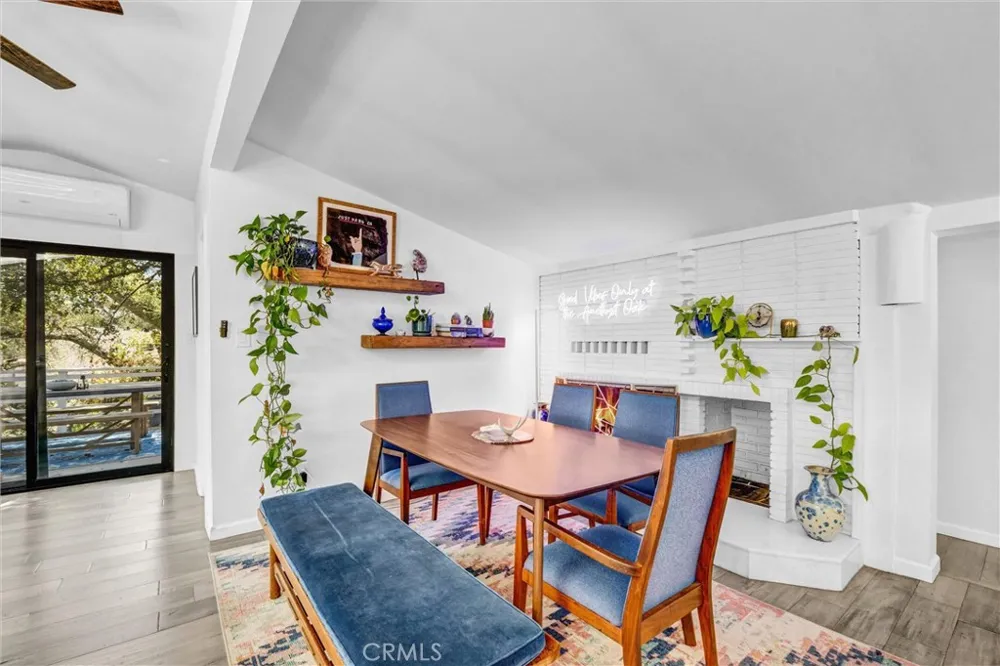 21936 Canon Drive Topanga, CA 90290