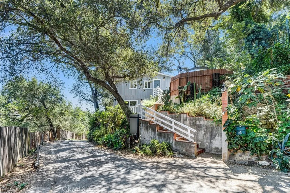 21936 Canon Drive Topanga, CA 90290