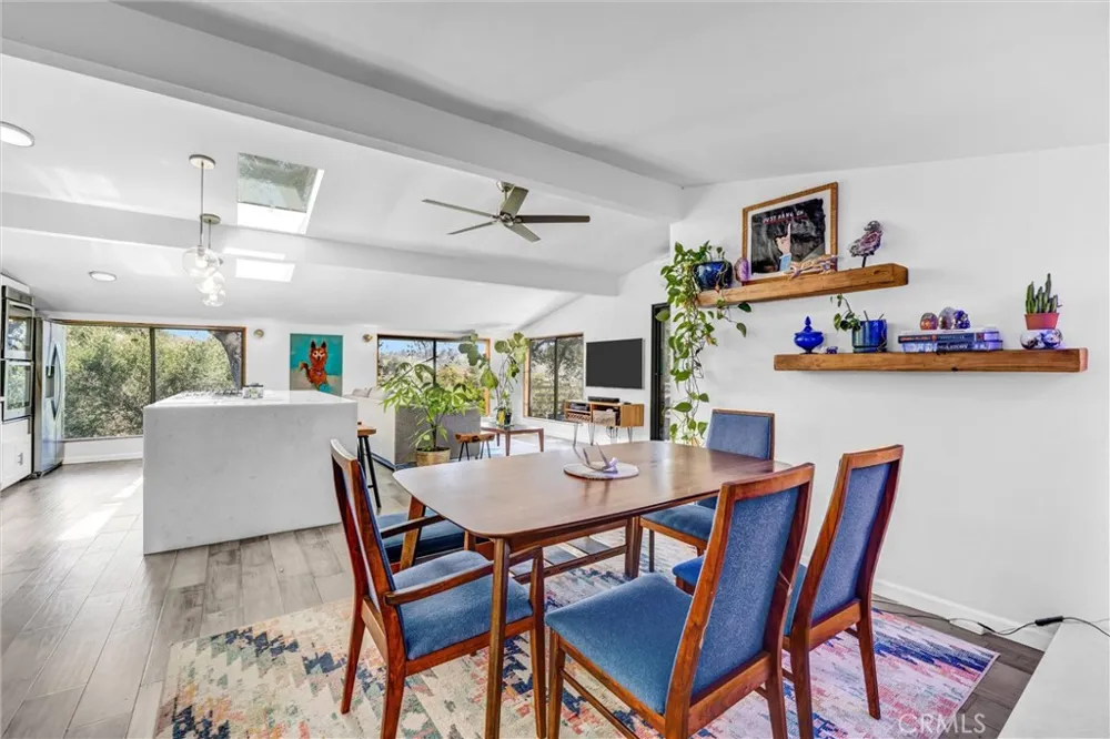 21936 Canon Drive Topanga, CA 90290
