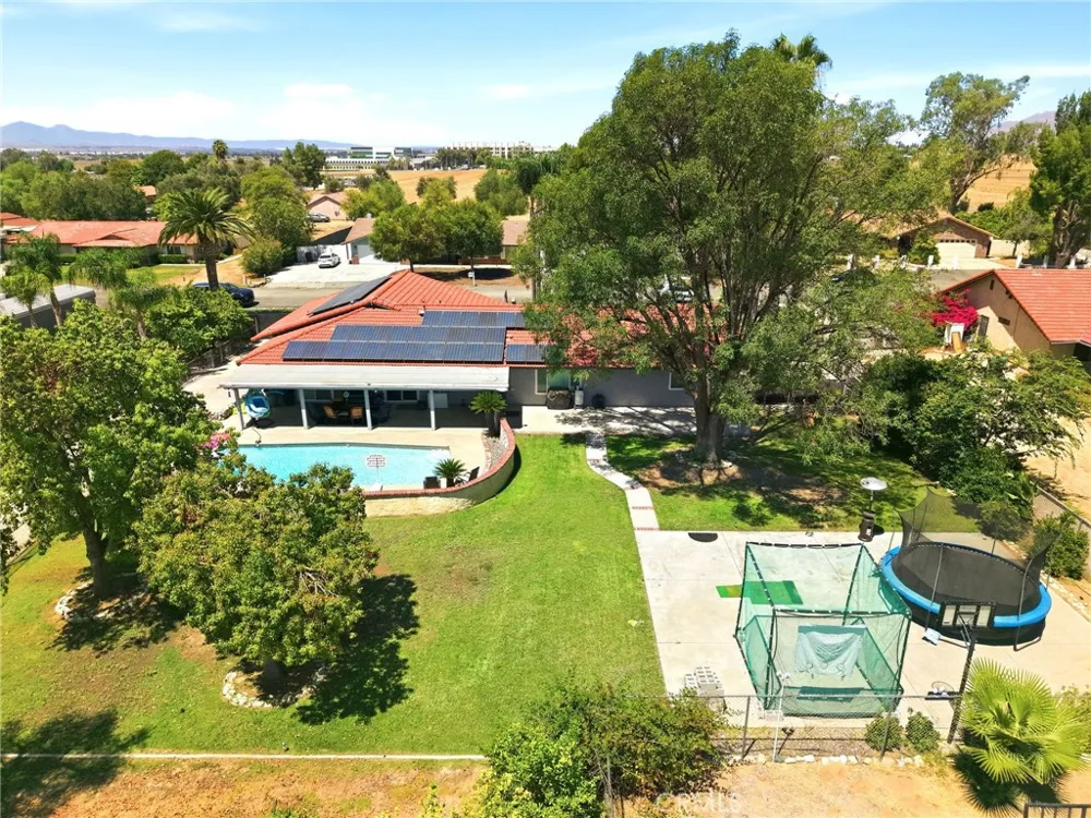 14334 Anthony Place Moreno Valley, CA 92555