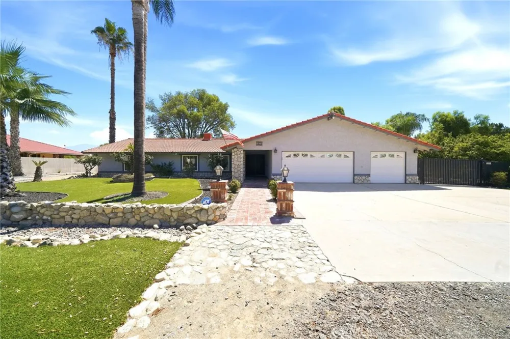 14334 Anthony Place Moreno Valley, CA 92555