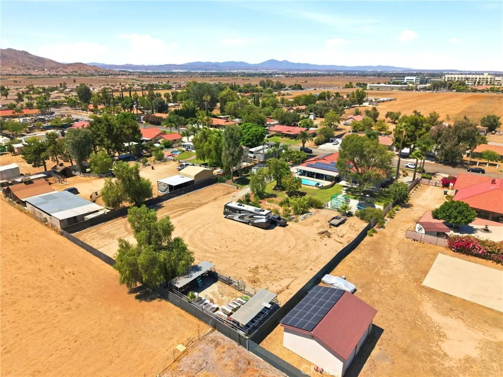 14334 Anthony Place Moreno Valley, CA 92555