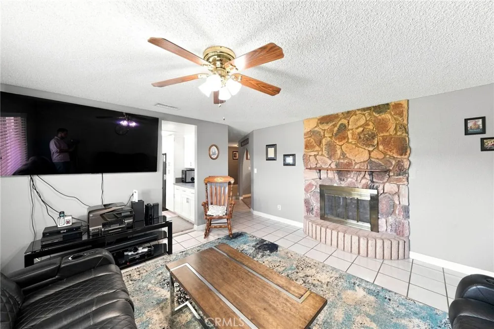 14334 Anthony Place Moreno Valley, CA 92555