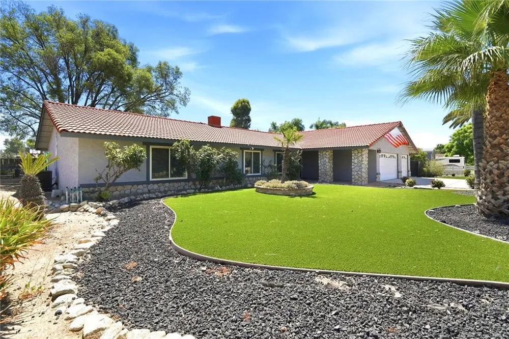 14334 Anthony Place Moreno Valley, CA 92555