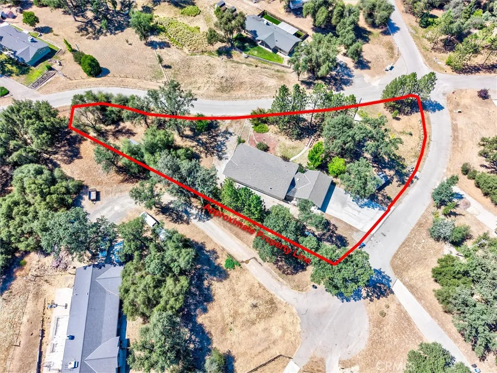 45241 Dillon Ahwahnee, CA 93601