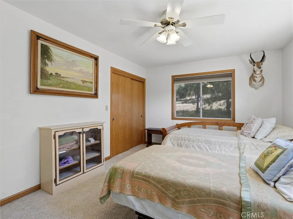 45241 Dillon Ahwahnee, CA 93601