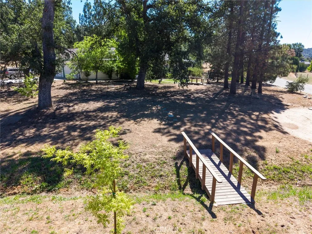 45241 Dillon Ahwahnee, CA 93601