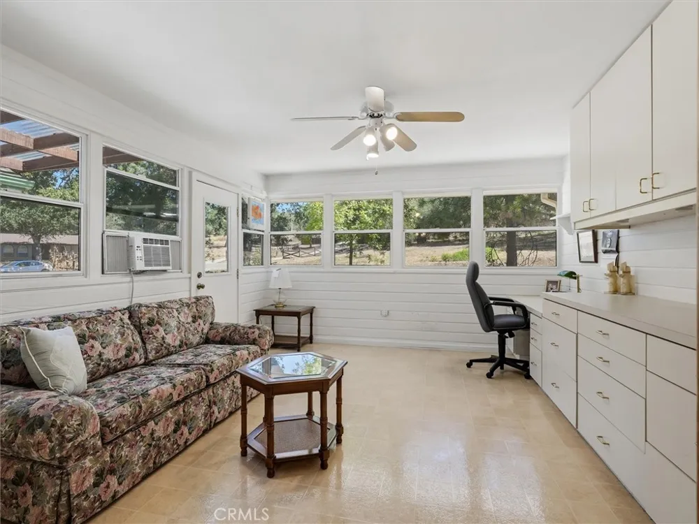 45241 Dillon Ahwahnee, CA 93601
