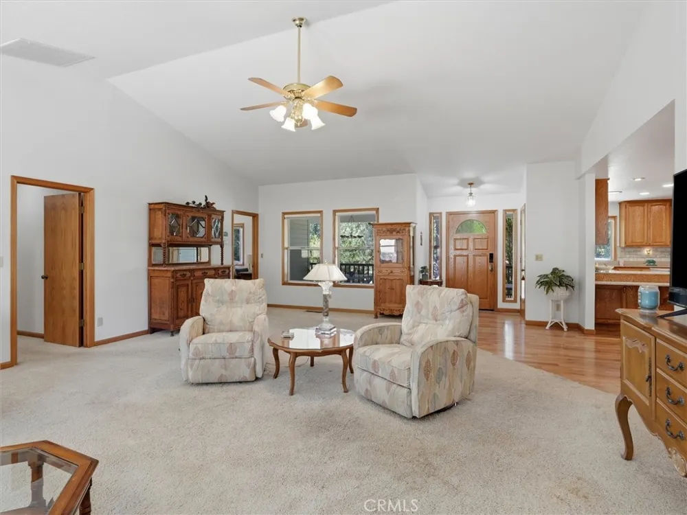 45241 Dillon Ahwahnee, CA 93601