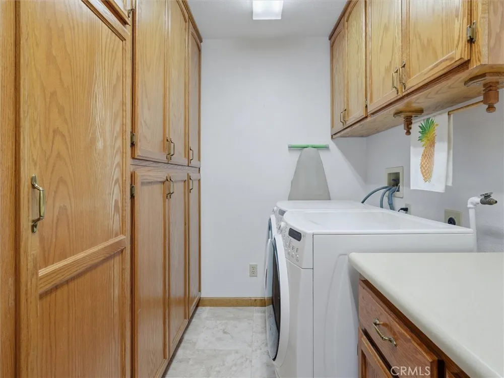 45241 Dillon Ahwahnee, CA 93601
