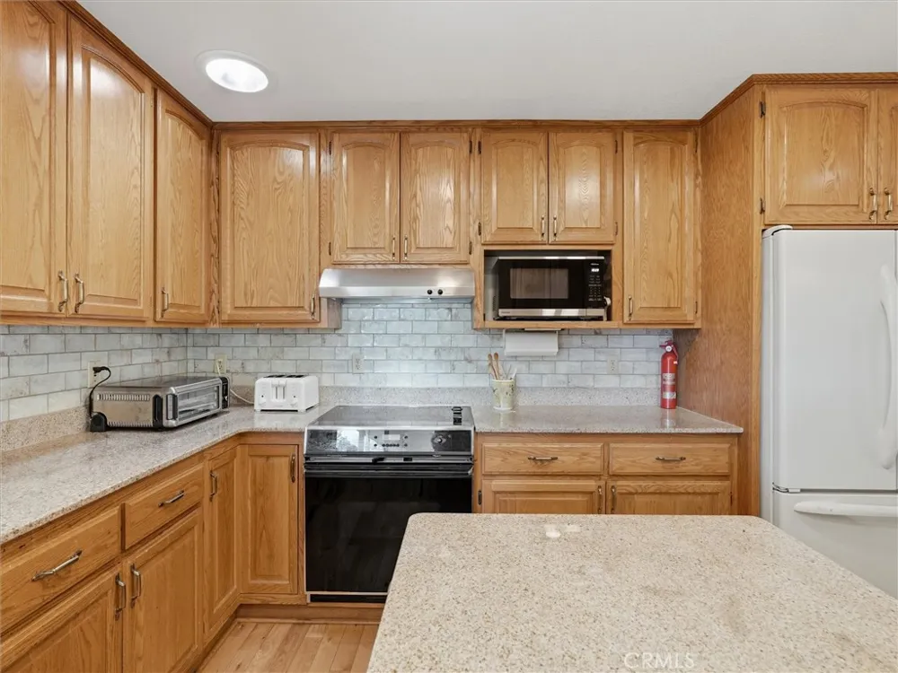 45241 Dillon Ahwahnee, CA 93601