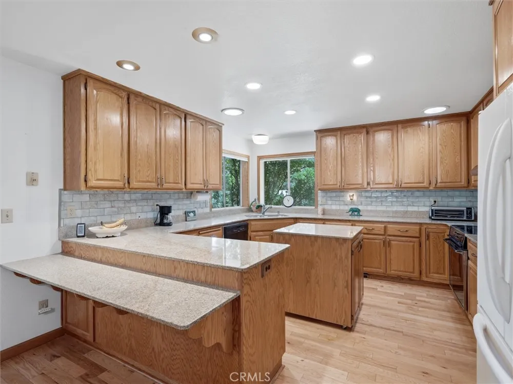 45241 Dillon Ahwahnee, CA 93601