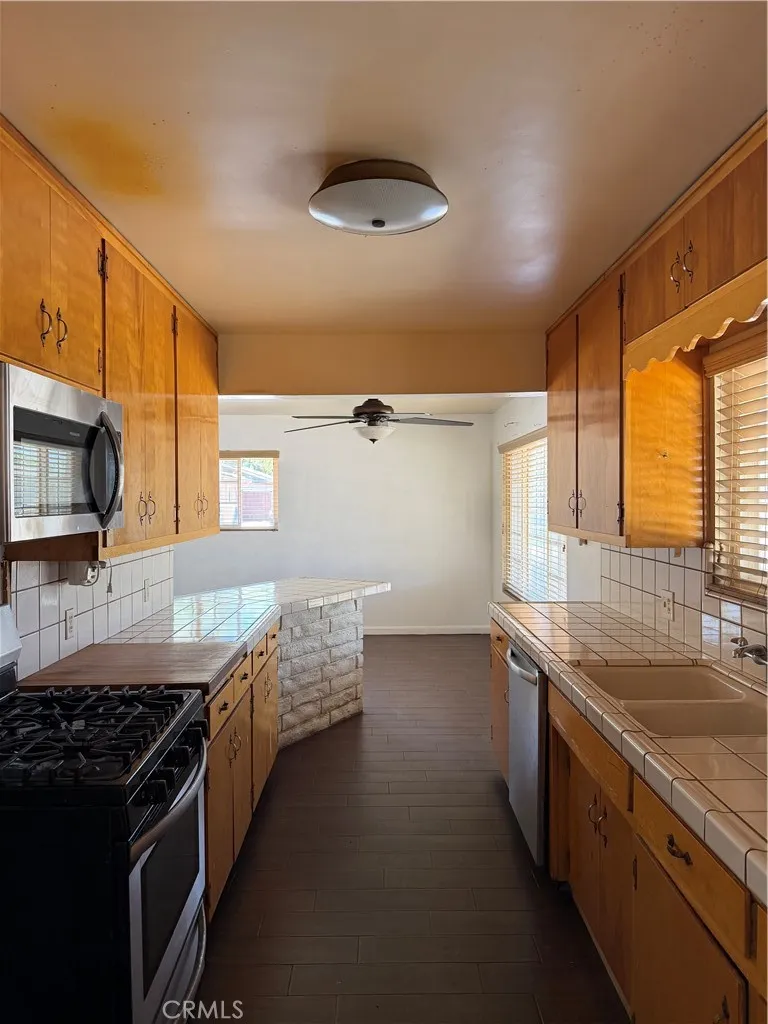 2608 Blackstone Court Bakersfield, CA 93304