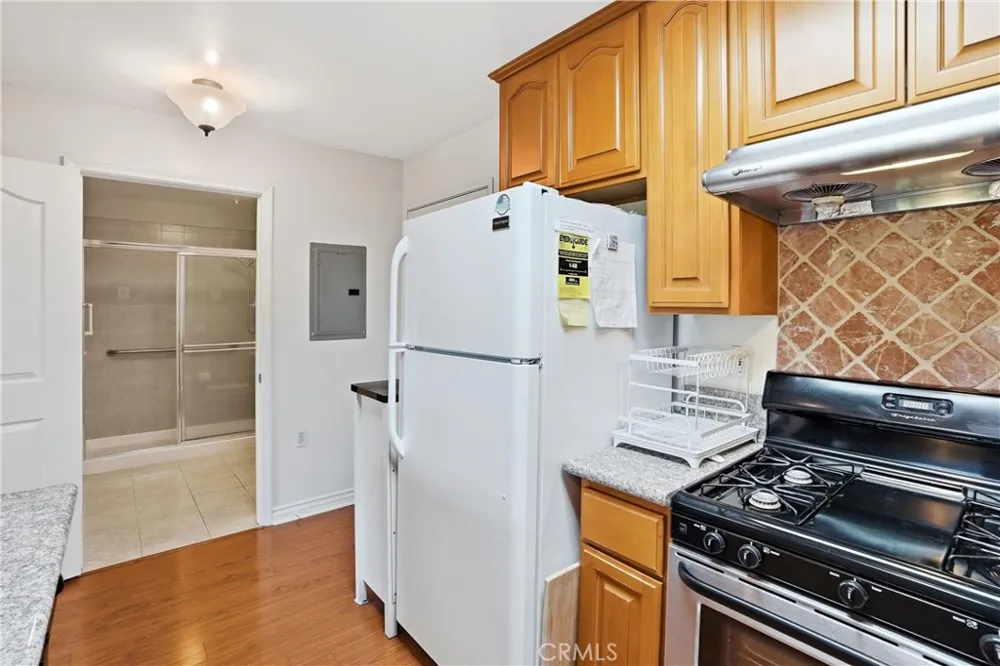 17888 Alburtis Avenue #A105 Artesia, CA 90701