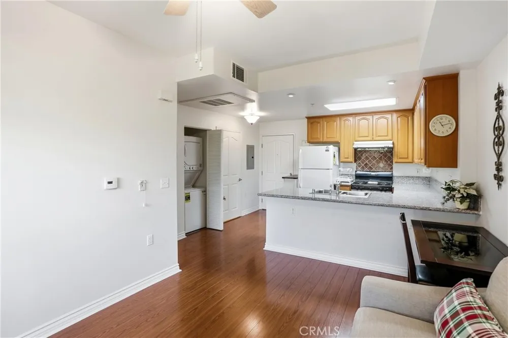 17888 Alburtis Avenue #A105 Artesia, CA 90701